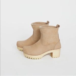 No. 6 Shearling Clog Boot in Bone (Pale Beige) Suede - Size 38 (US Size 7.5)